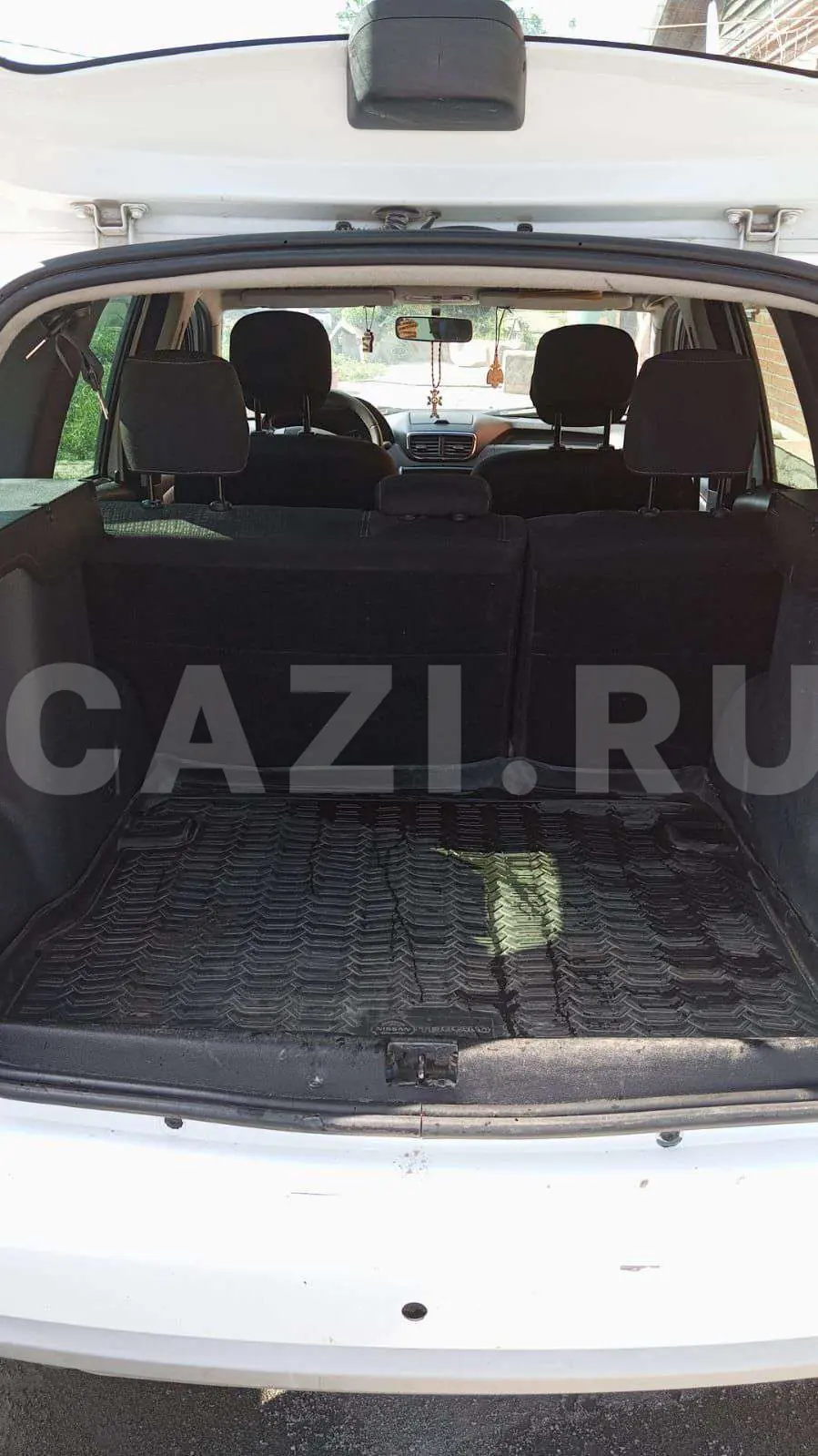 Автомобиль Nissan Terrano, 2015 год — фото 7