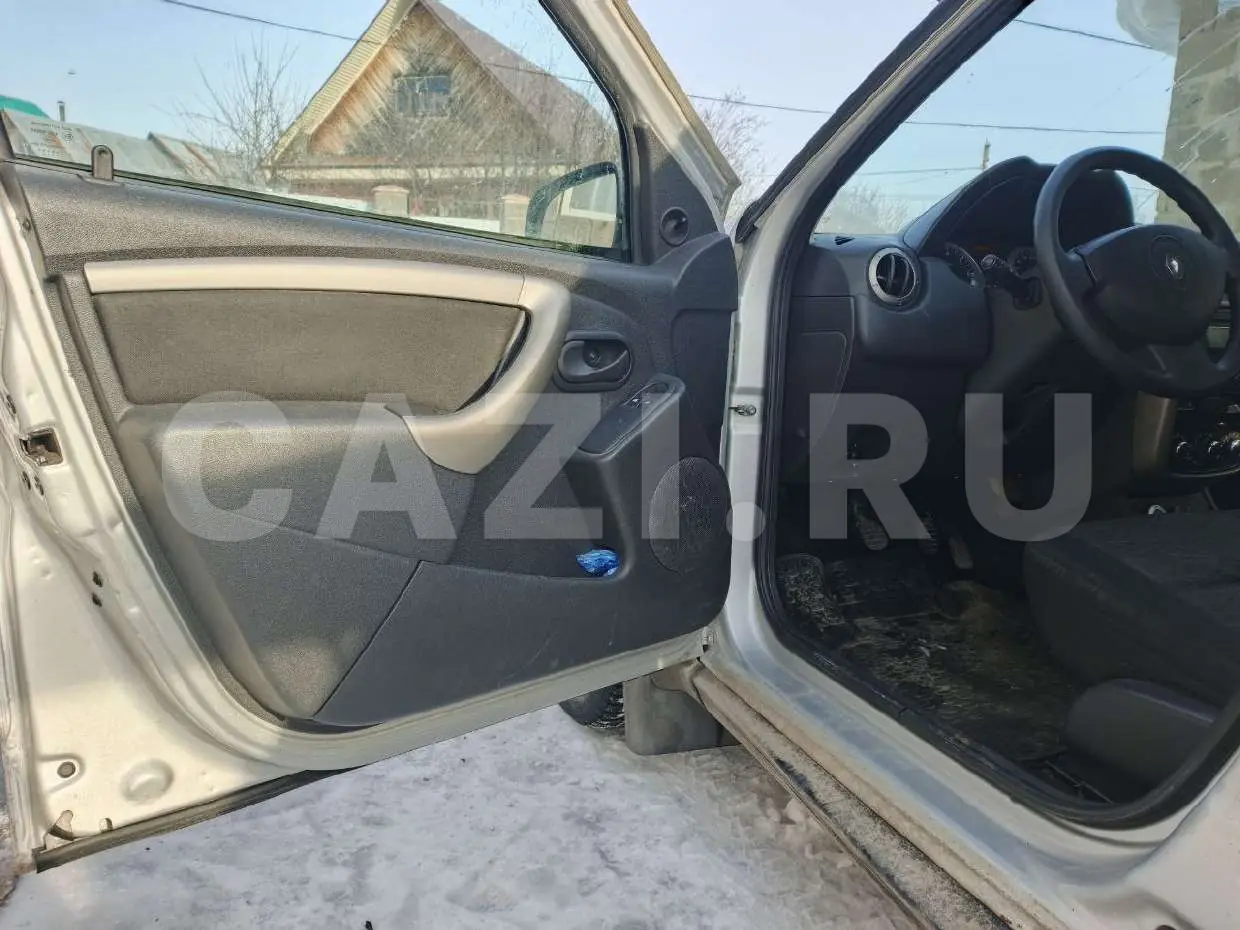 Автомобиль RENAULT DUSTER, 2014 год — фото 4