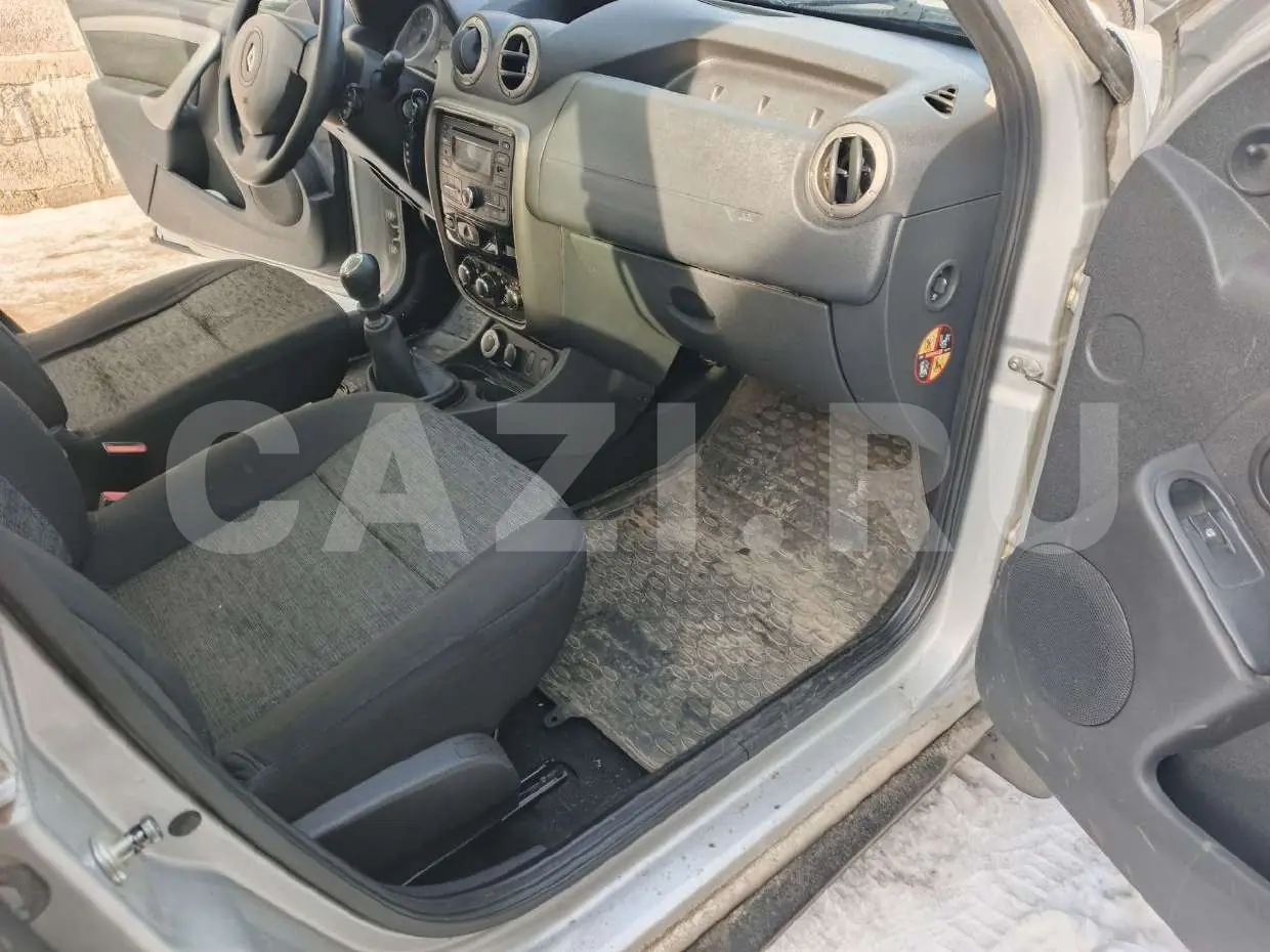 Автомобиль RENAULT DUSTER, 2014 год — фото 9