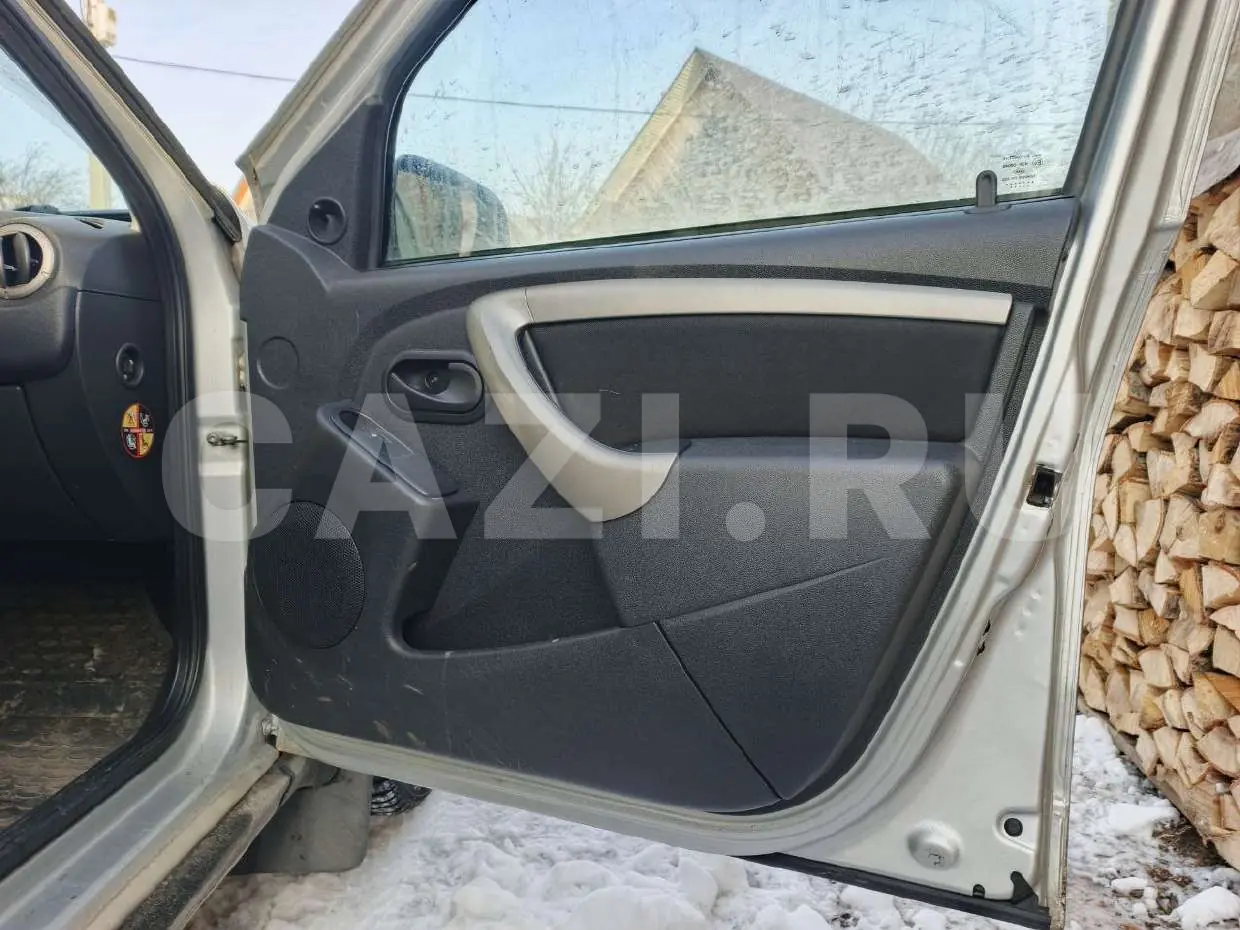 Автомобиль RENAULT DUSTER, 2014 год — фото 10