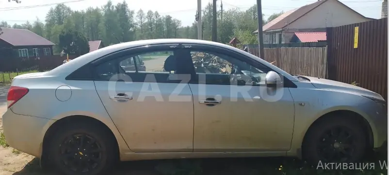 Автомобиль Chevrolet Cruze, 2011 год