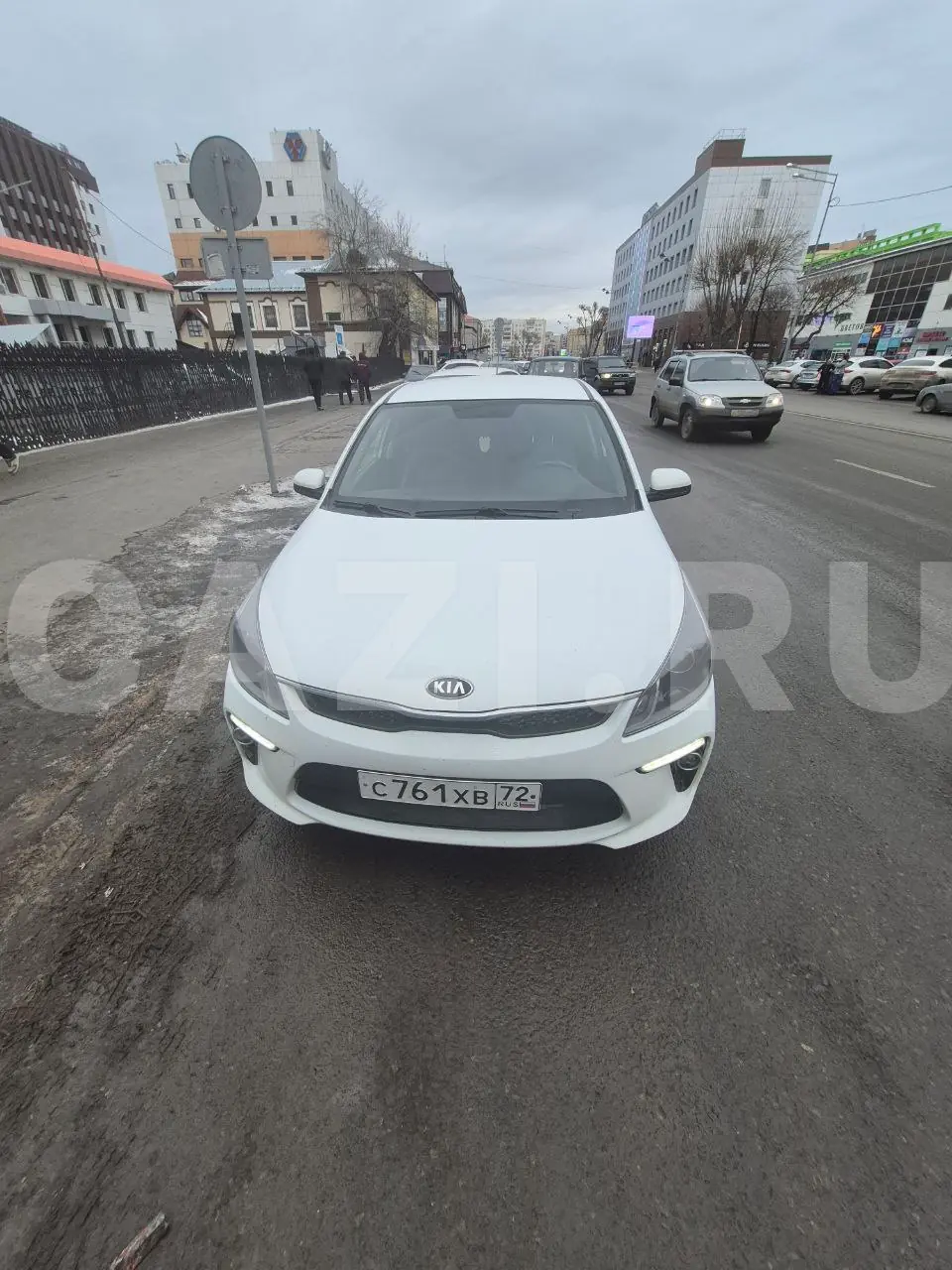 Автомобиль Kia Rio, 2019 год — фото 2