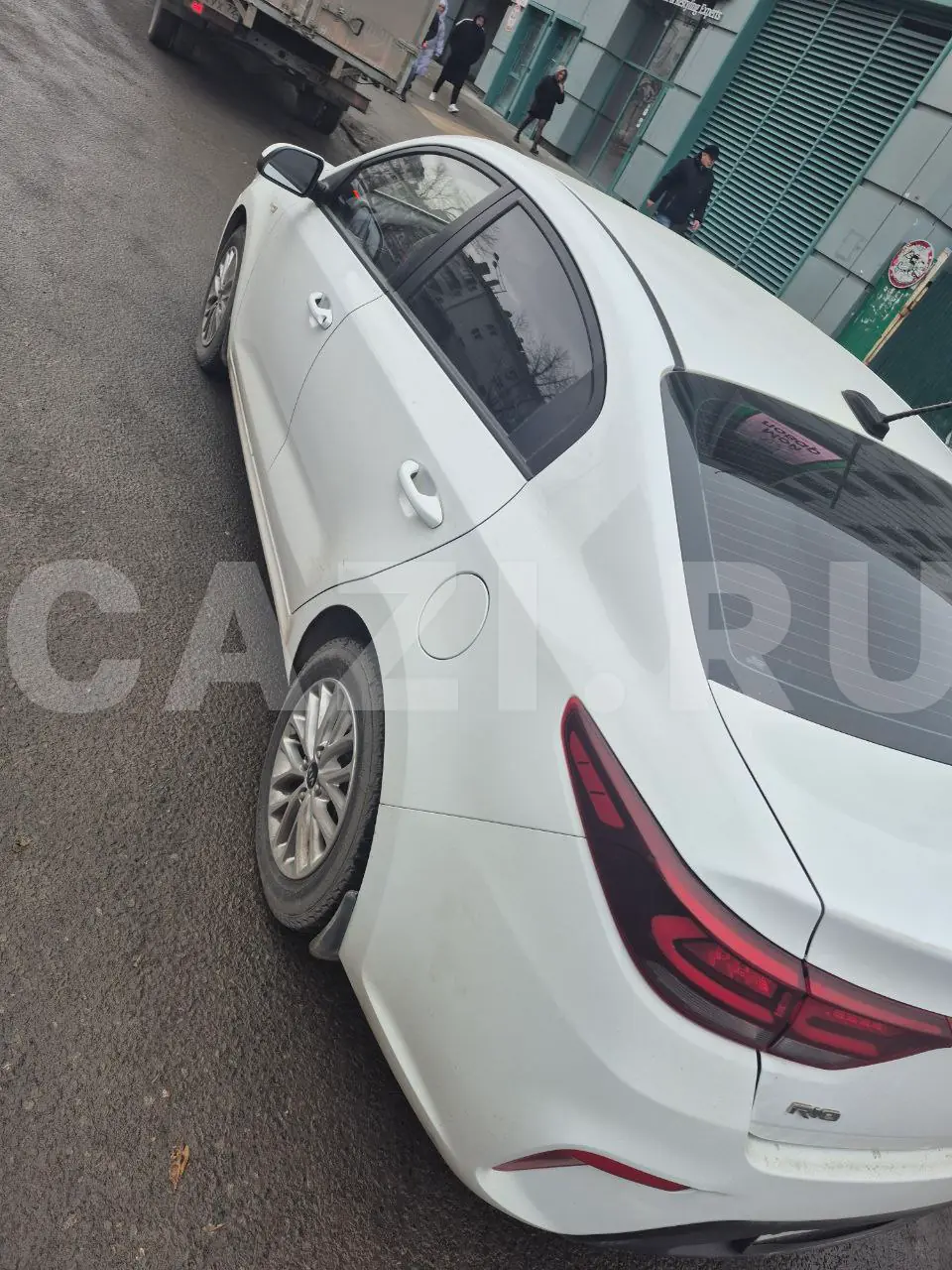 Автомобиль Kia Rio, 2019 год — фото 17