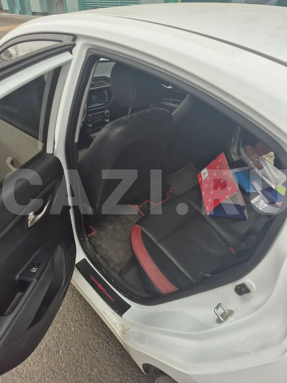 Автомобиль Kia Rio, 2019 год — фото 19