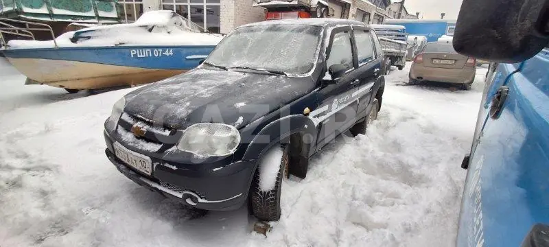 Автомобиль Chevrolet Niva LC, 2012 год — фото 5