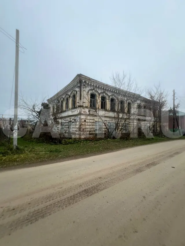 Дом П. Болтунова с торговым помещением 286 м² + Участок 758 м² — фото 1