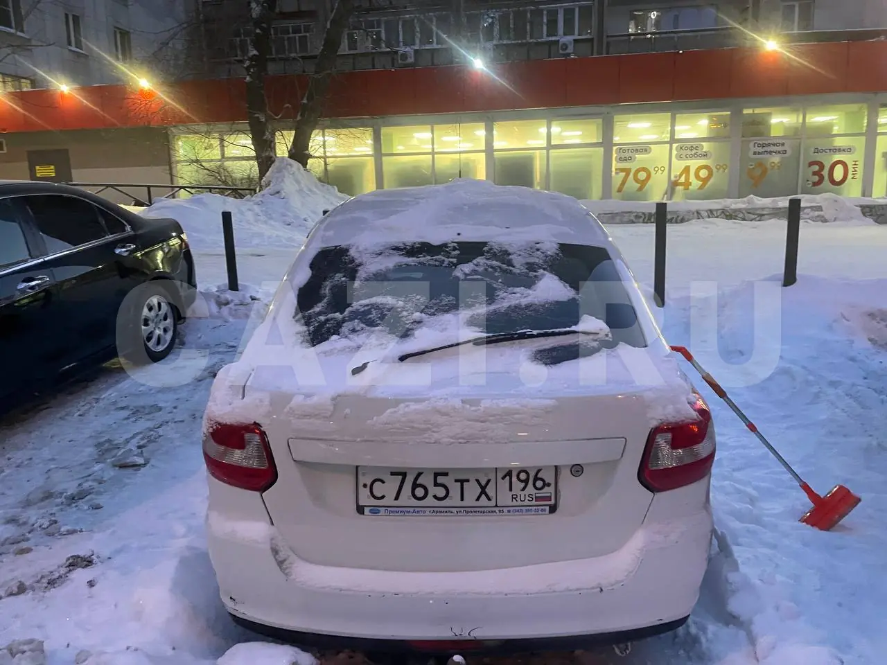 Автомобиль Lada Granta, 2015 год — фото 9