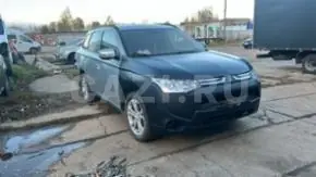 Автомобиль MITSUBISHI Outlander, 2013 год — фото 1