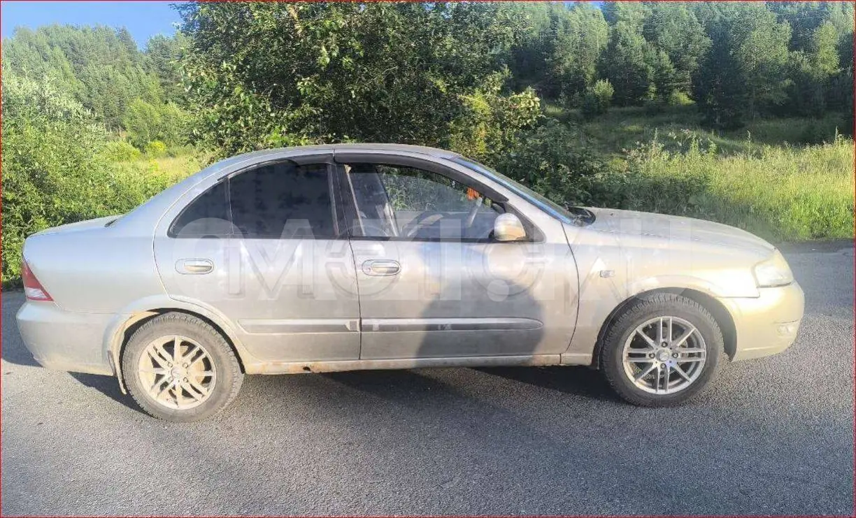 Автомобиль Nissan Almera Classic, 2008 год — фото 7