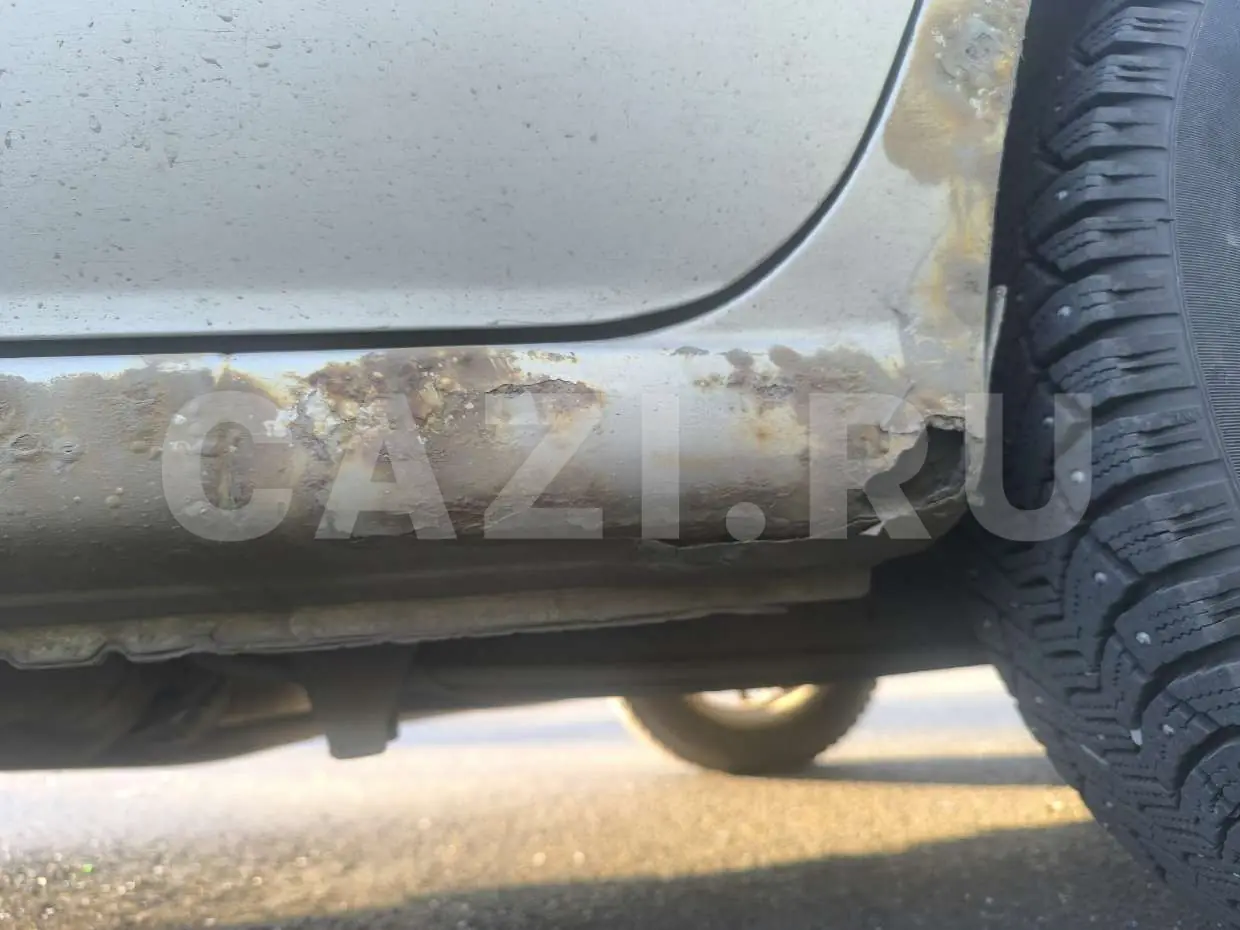 Автомобиль Nissan Almera Classic, 2008 год — фото 14
