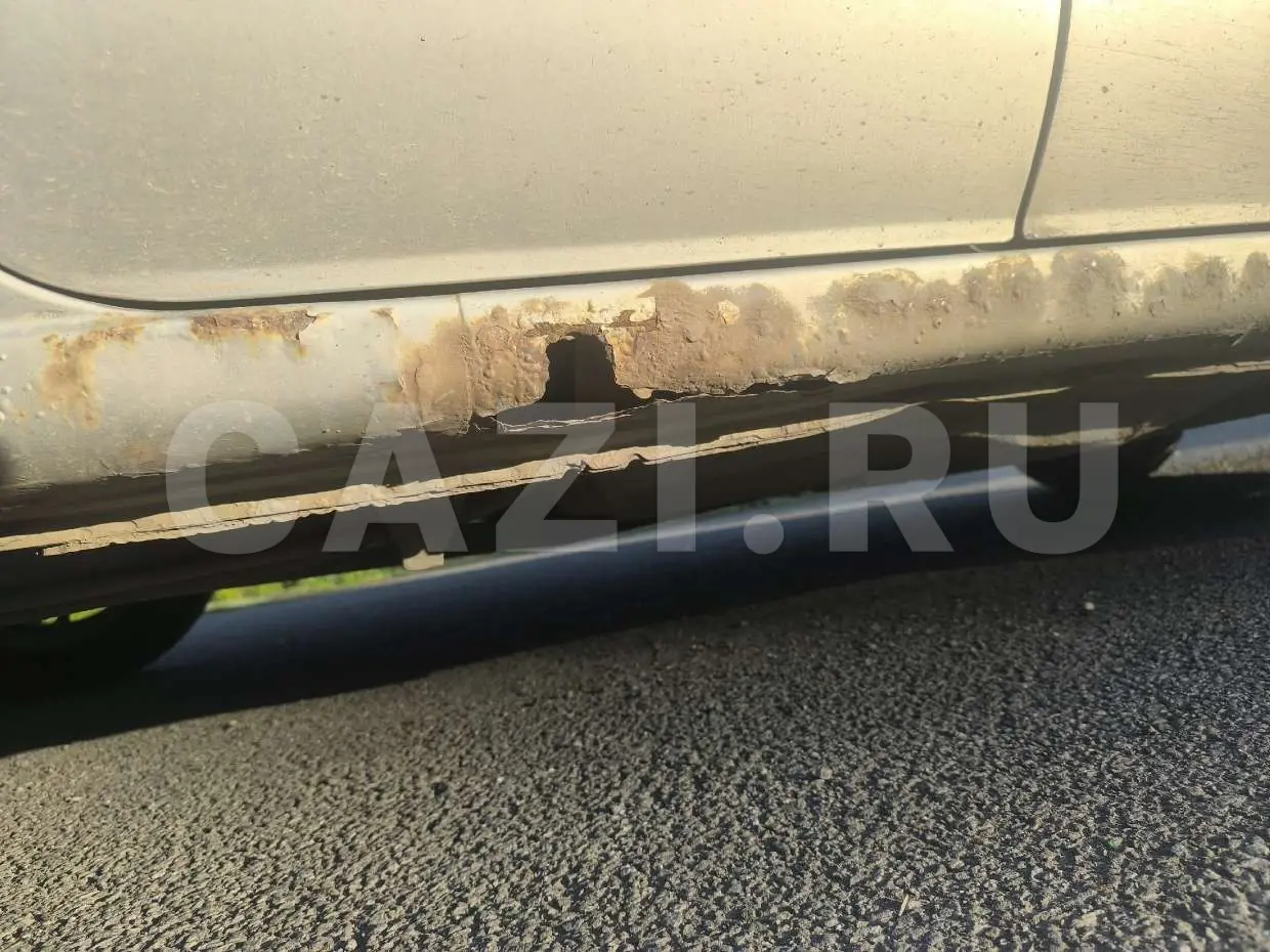 Автомобиль Nissan Almera Classic, 2008 год — фото 16