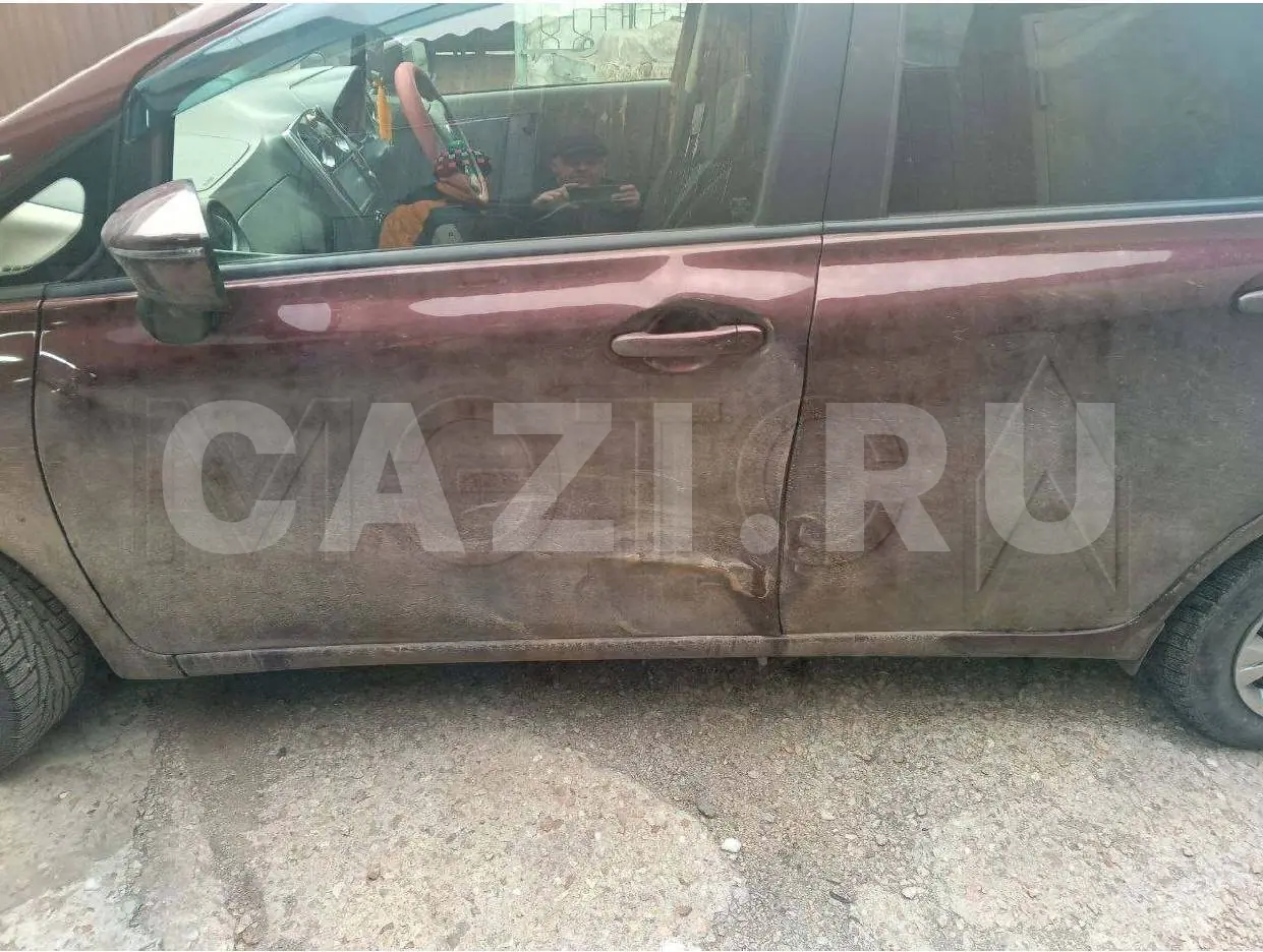 Автомобиль Nissan Note, 2016 год — фото 4