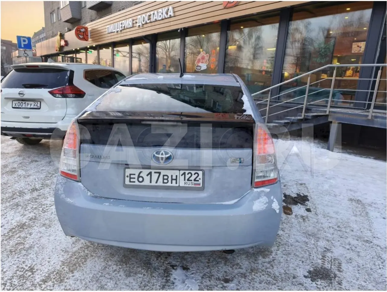 Автомобиль Toyota Prius, 2009 год — фото 7