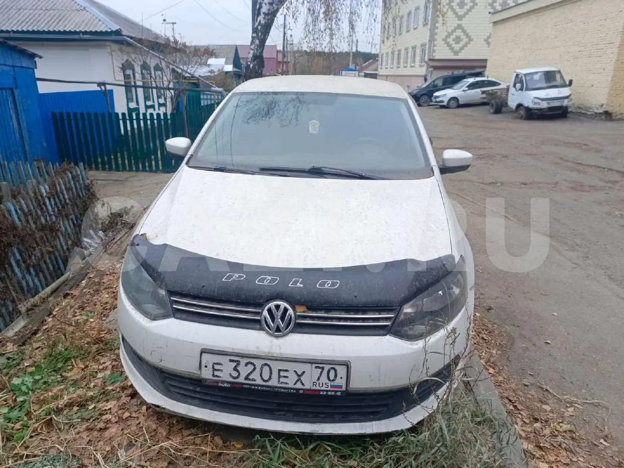 Автомобиль VOLKSWAGEN POLO, 2012 год — фото 1