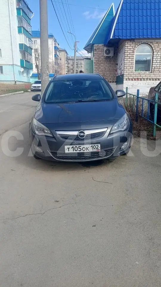 Автомобиль OPEL Astra Sport Tourer, 2011 год — фото 16