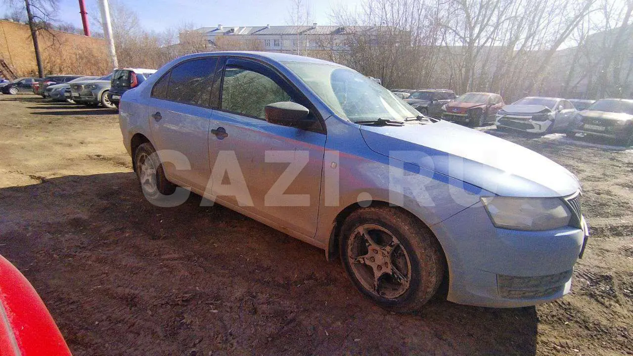 Автомобиль SKODA RAPID, 2015 год — фото 6