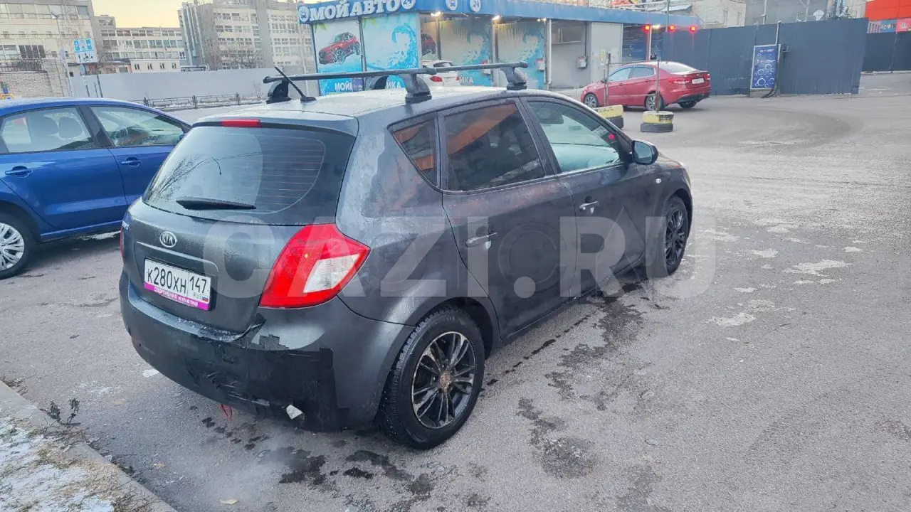 Автомобиль Kia Ceed, 2012 год — фото 1