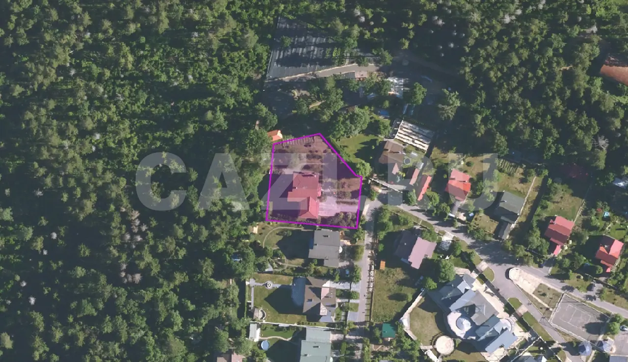 Дом 490 м² + Участок 5 807 м² — фото 6
