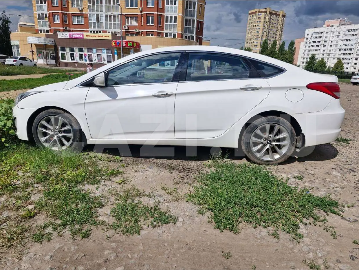 Автомобиль Hyundai I40, 2015 год — фото 6