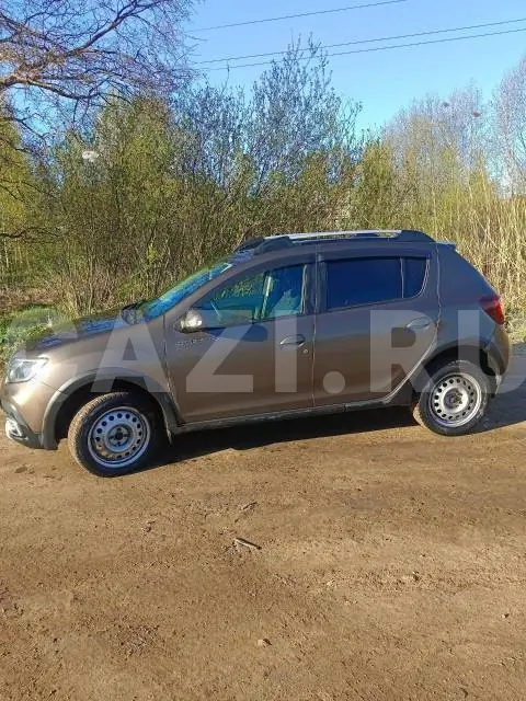 Автомобиль Renault Sandero Stepway, 2021 год — фото 10