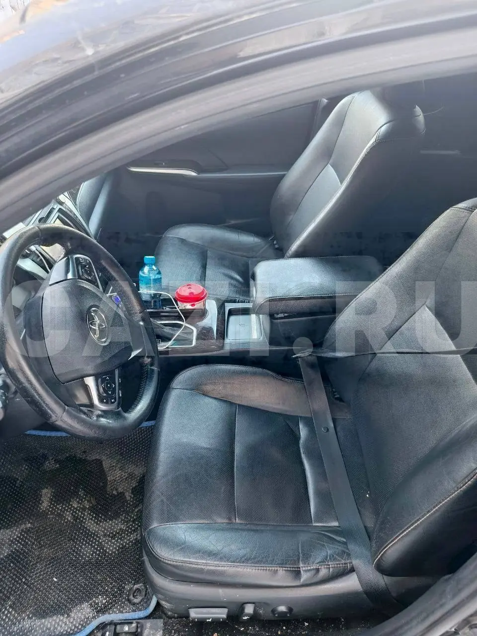 Автомобиль Toyota Camry, 2016 год — фото 8