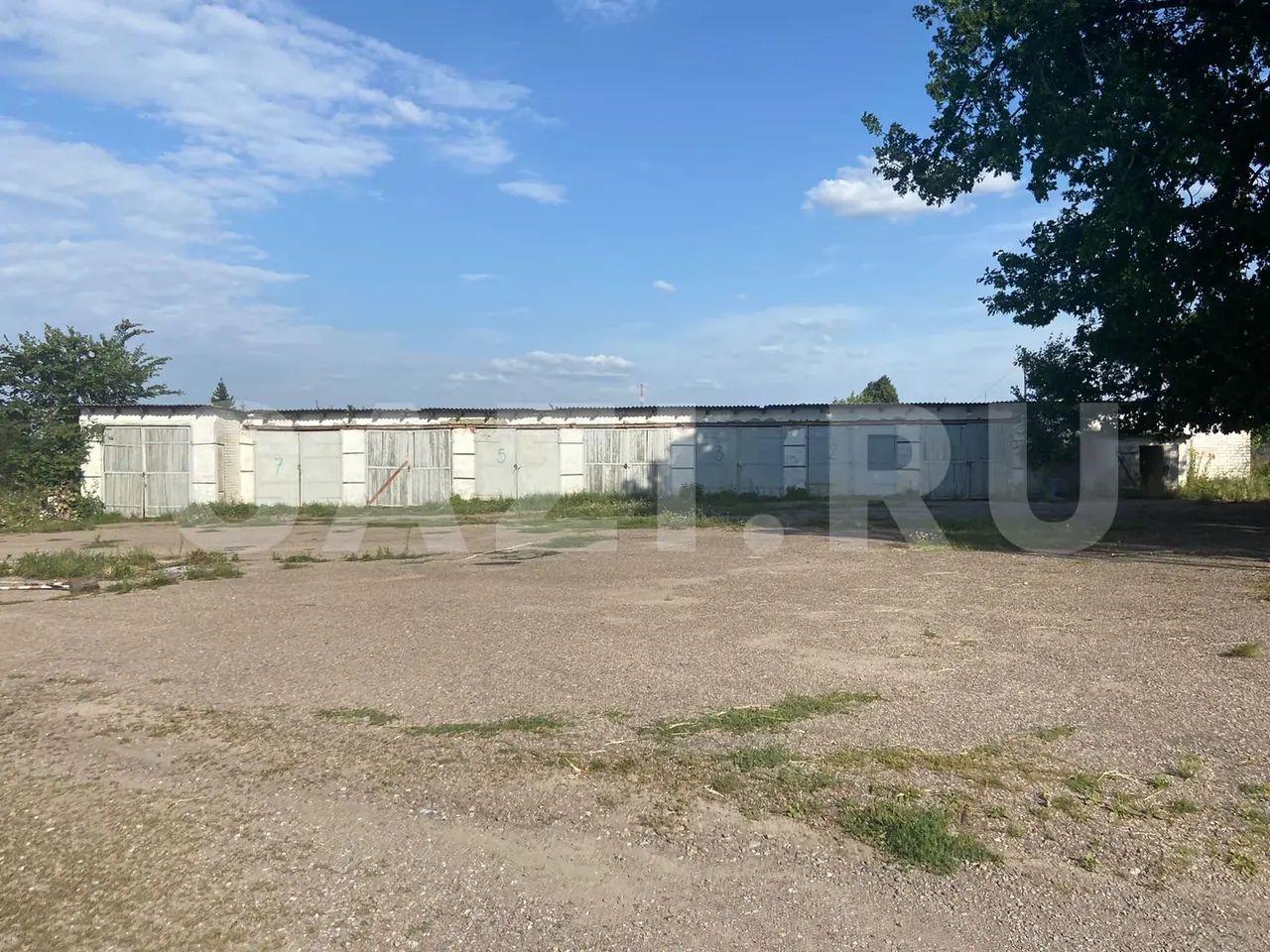 Три здания 3 015 м² + Участок 10 568 м² + Движимое имущество — фото 8