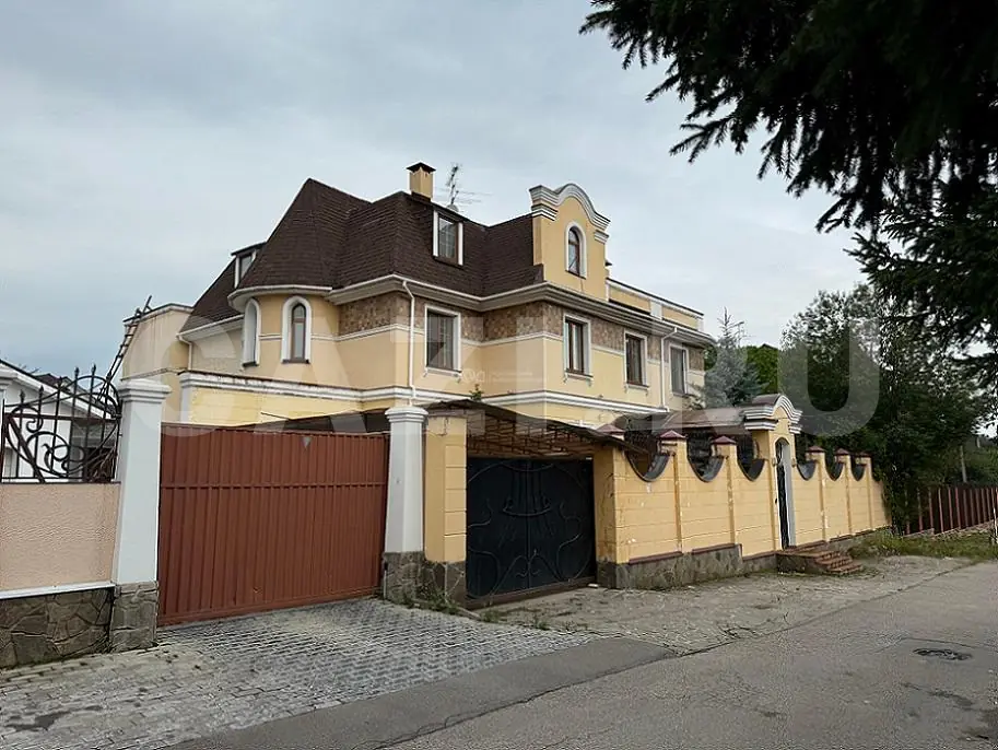 Жилой дом 558 м² + Гараж 45 м² + Участок 1 113 м² — фото 9