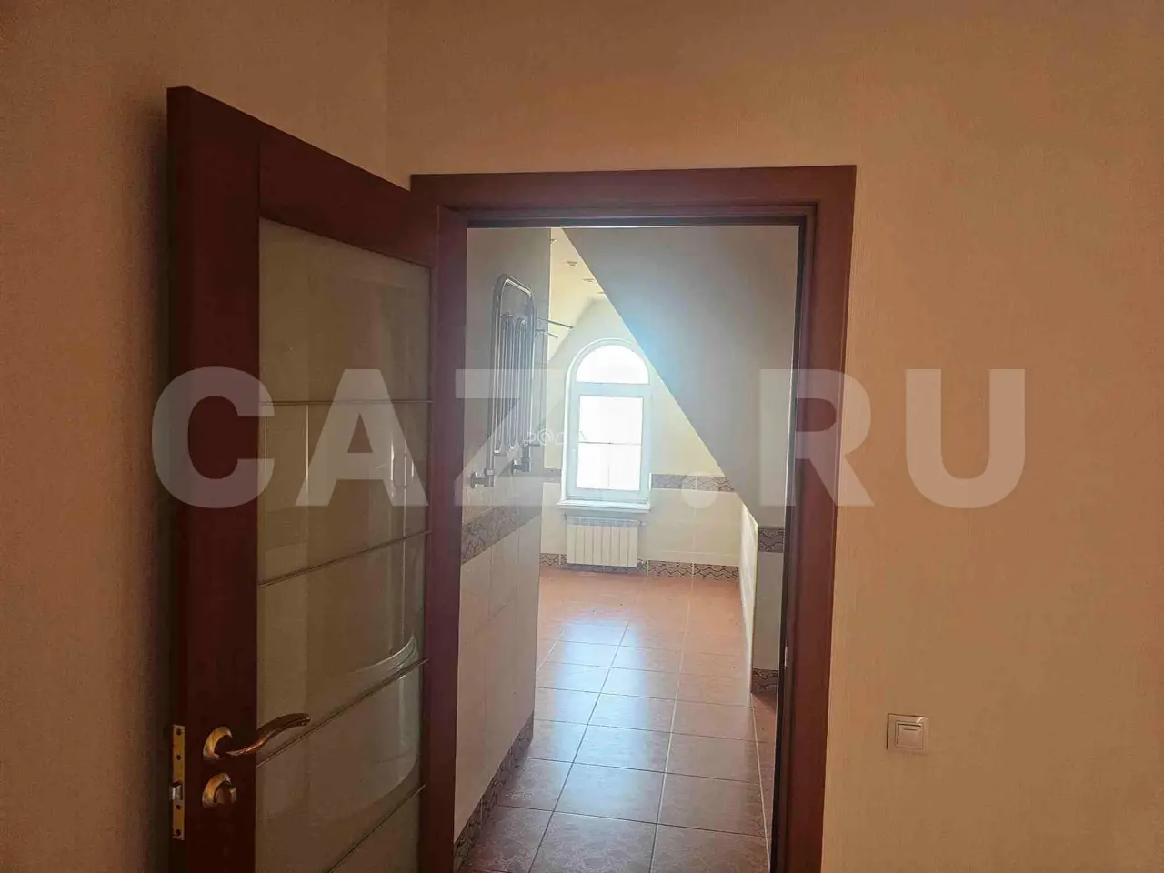Жилой дом 558 м² + Гараж 45 м² + Участок 1 113 м² — фото 14