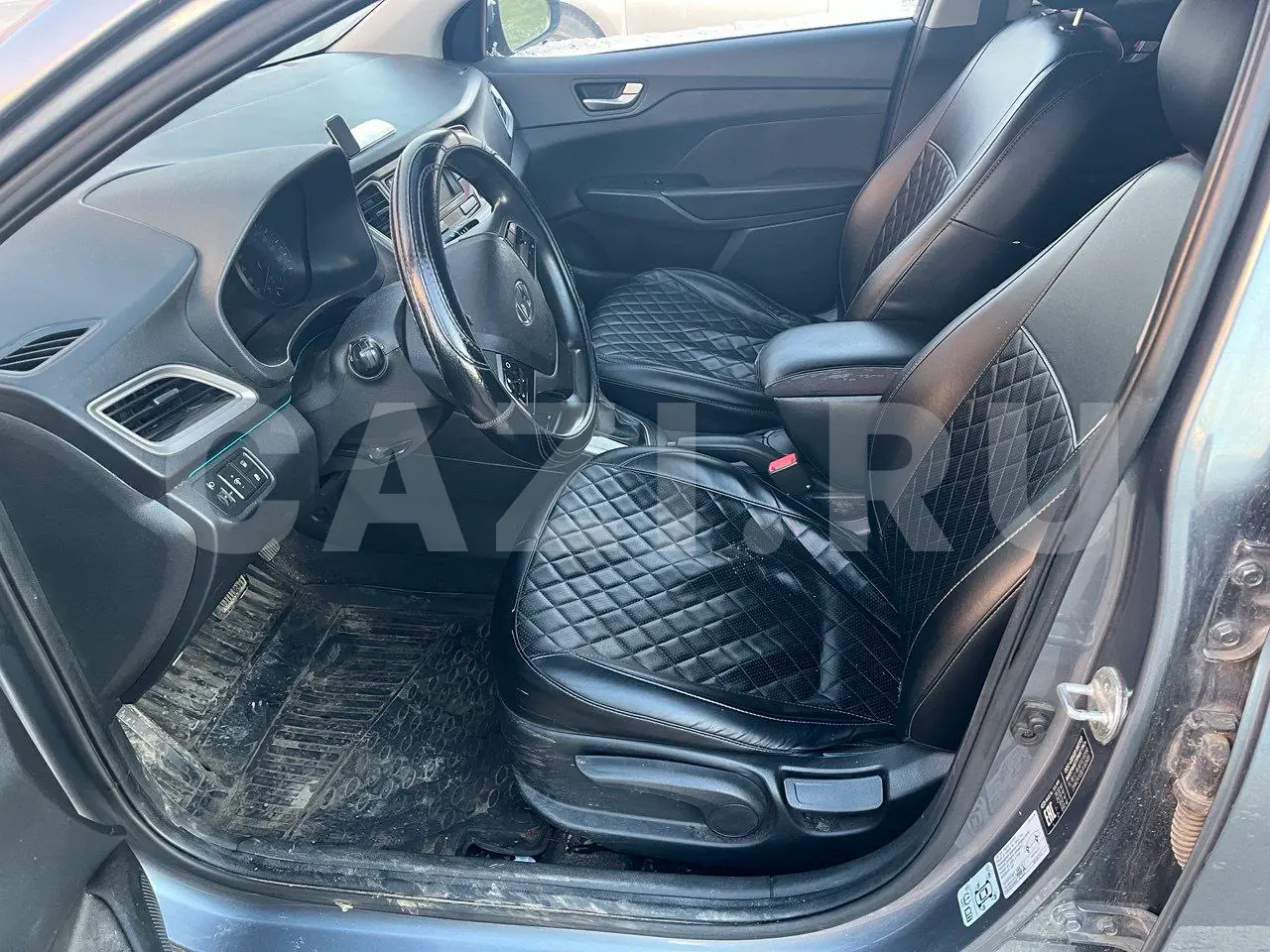 Автомобиль HYUNDAI SOLARIS, 2019 год — фото 3