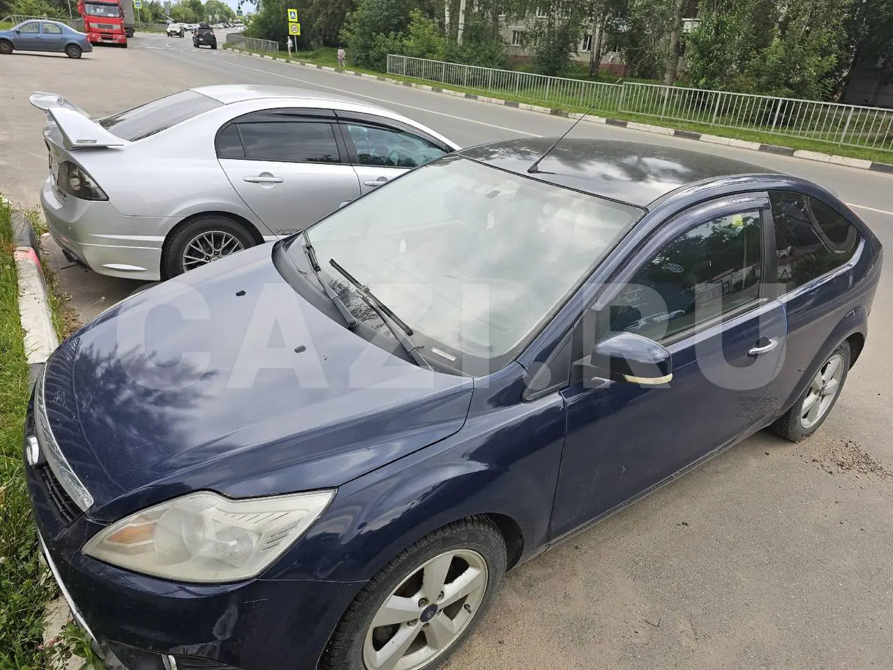 Автомобиль Ford Focus, 2009 год — фото 4