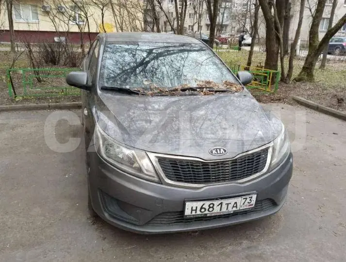 Автомобиль Kia Rio, 2012 год — фото 4