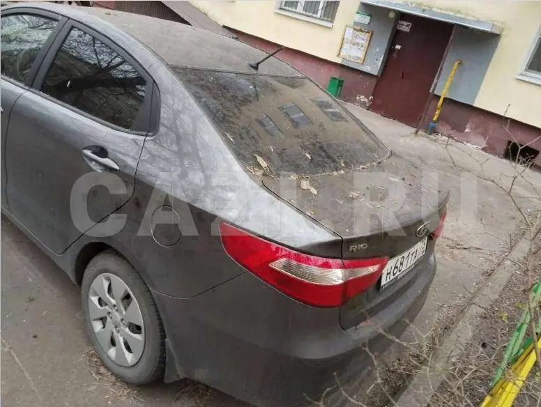 Автомобиль Kia Rio, 2012 год — фото 5